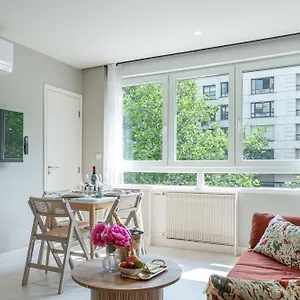De Montescal - Hot Tub And Ac Cosy A Prime Location 40m2 Apartment Paris