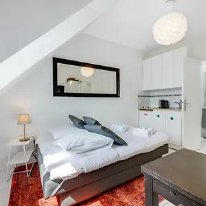 Marais Rosiers Apartment Paris