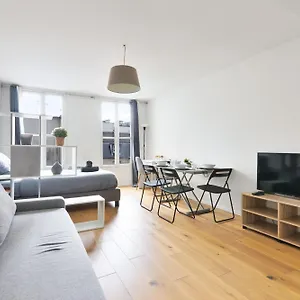 - Quartier Champs-elysees 5 Free Netflix Apartment Paris