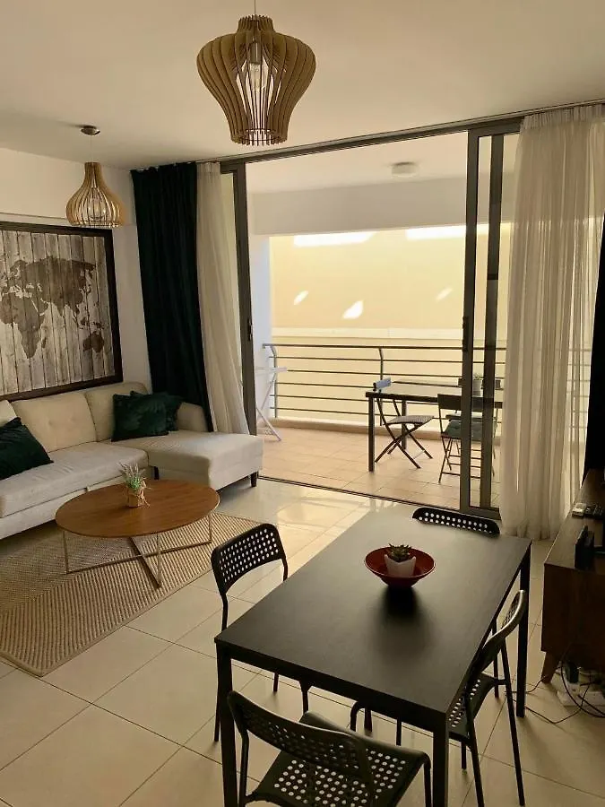 Lazuli City Center Ap 42 لارنكا 0*,