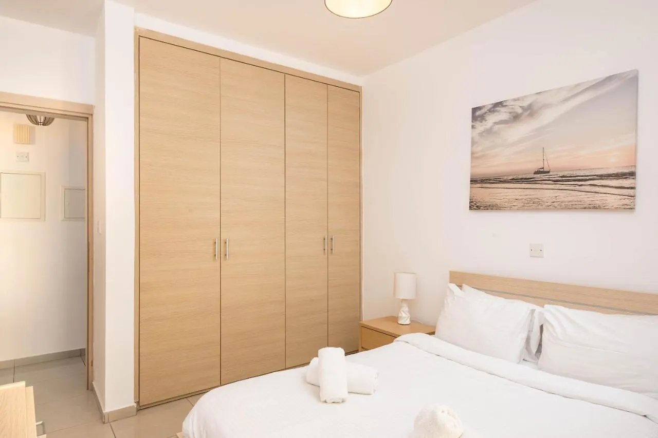 Lazuli City Center Ap 42 لارنكا شقة